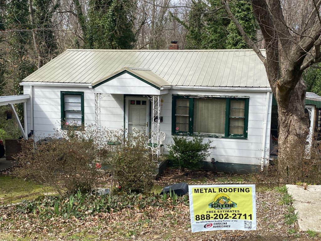 how-to-find-a-roof-leak-in-your-house